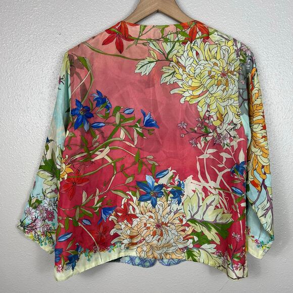 Johnny Was Silk Mizumi Floral Print Reversible Button up Top Multicolor XS - Picture 10 of 10